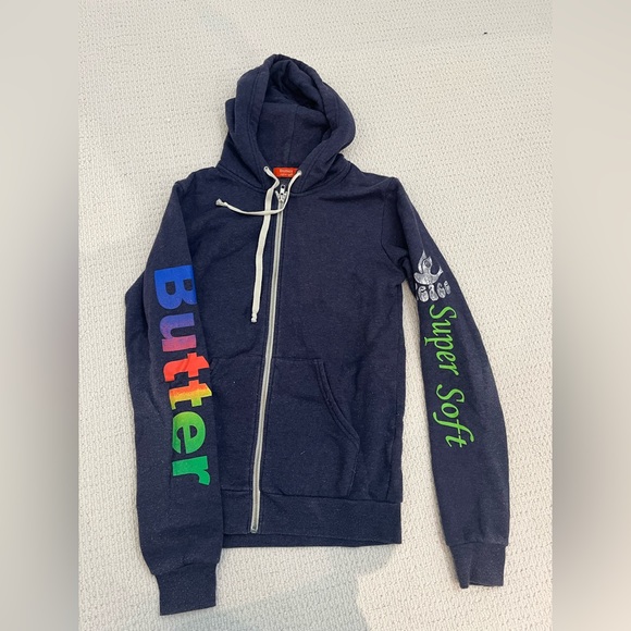 Butter Zip-Up - Picture 1 of 2